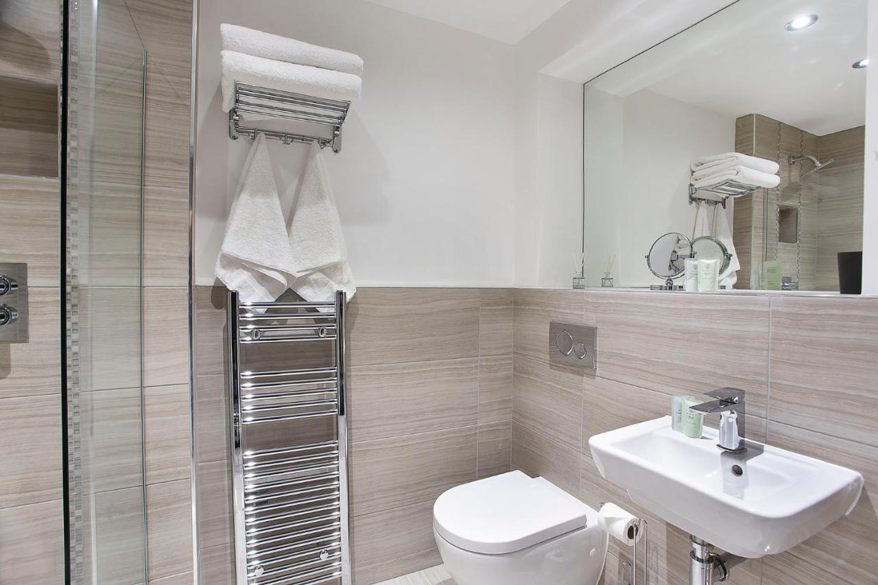 Waters Edge At Cocoa Suites Йорк Екстериор снимка